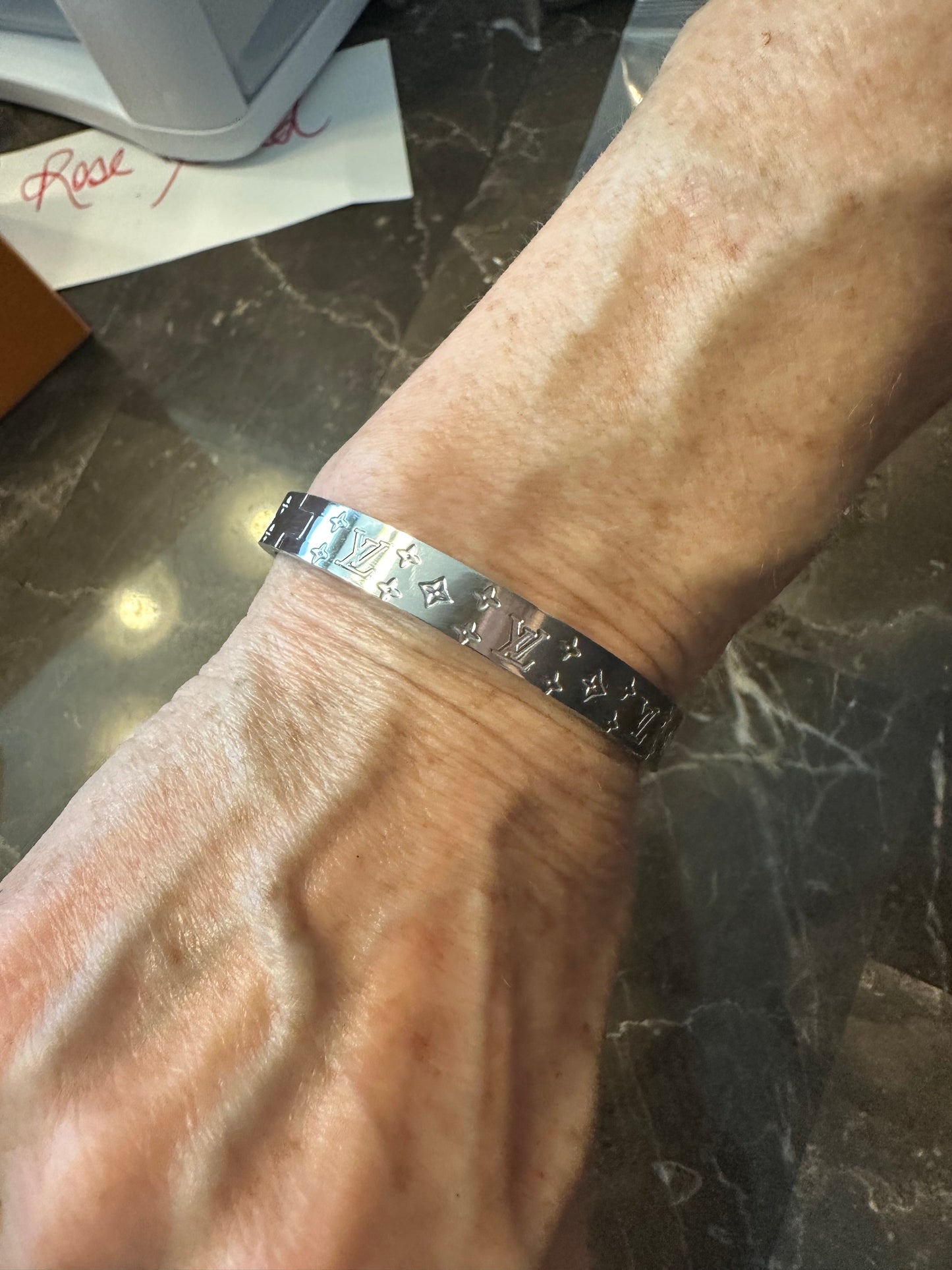 Louis Vuitton, white gold bracelet
